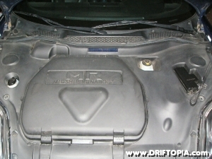 Jpg showing the MR2 Spyder with the hood (frunk) open.