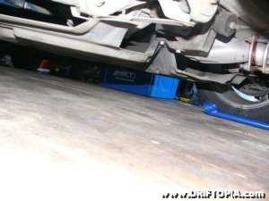 Jpg image showing the plastic engine tray on the MR2 Spyder / MR-S