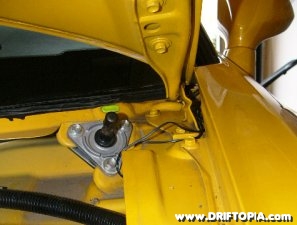 Jpg image of the hood trim removed from the Honda S2000