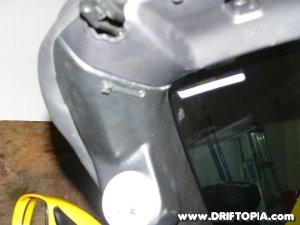 Jpg image of the zip tie fully securing the gauge pod on the Honda S2000