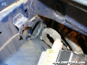 Jpg image showing the inside view of the intake termination on the mr2 spyder