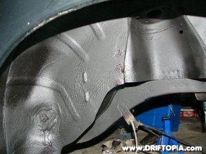 another image of the rubberized wheel well on the 240sx