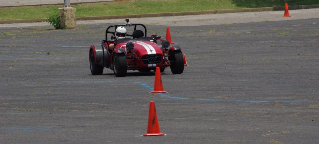 Caterham 7 going through the slalom at the SCCA autocross.